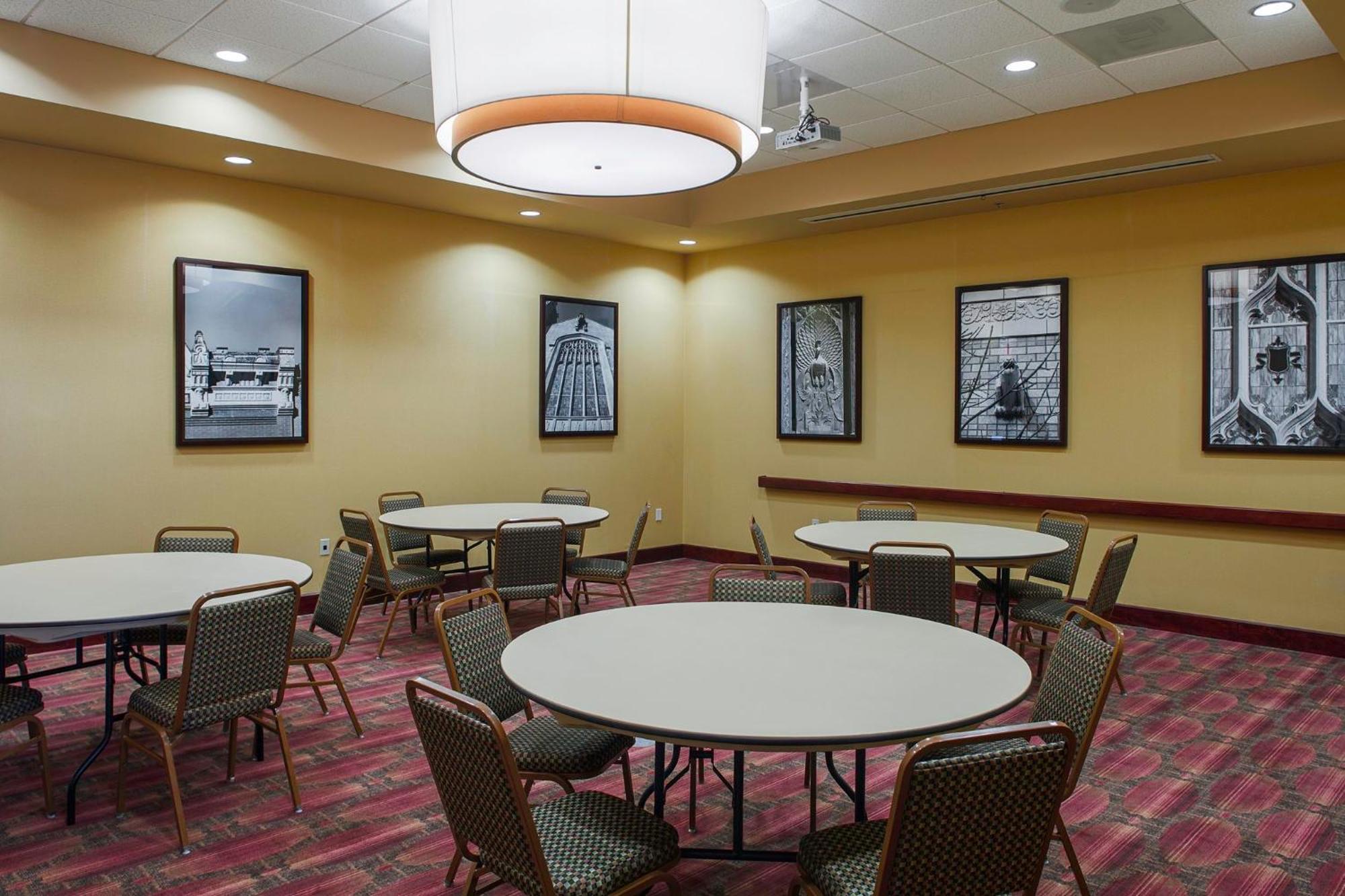 Holiday Inn Ardmore By Ihg Extérieur photo